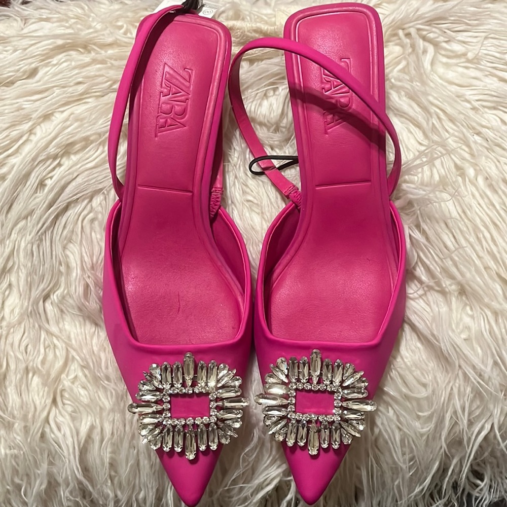 Kitten heel